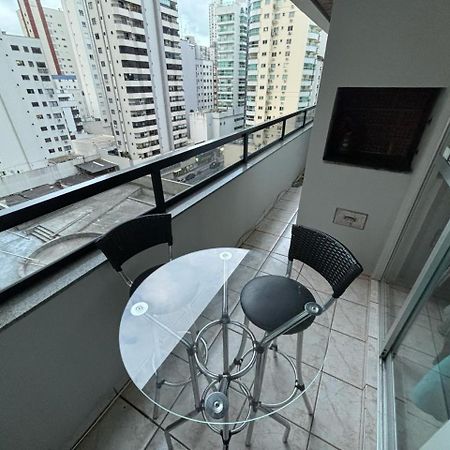شقة Apartamento 2 Quartos Central Diferenciado Balneário Camboriú المظهر الخارجي الصورة