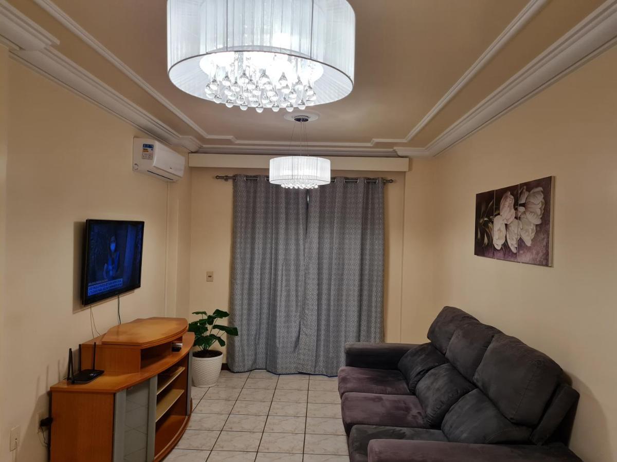 شقة Apartamento 2 Quartos Central Diferenciado Balneário Camboriú المظهر الخارجي الصورة